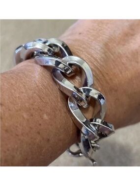 Kenneth lane silver tone chunky linked toggle bracelet